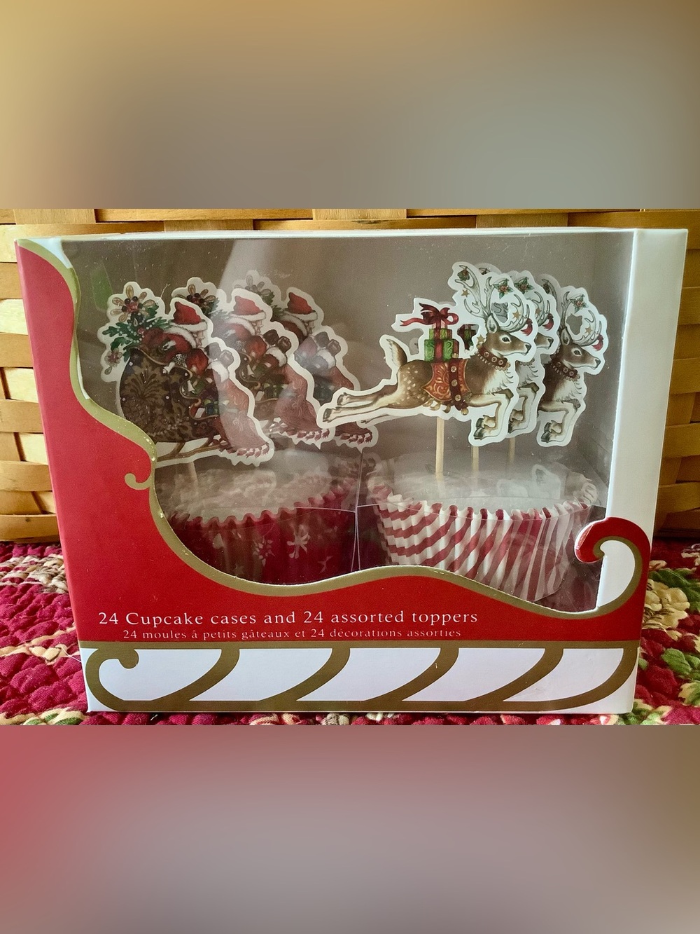 NIB Meri Meri Christmas 24 Cupcake Cases Cups 24 toppers Santa & Reindeer 5 avai